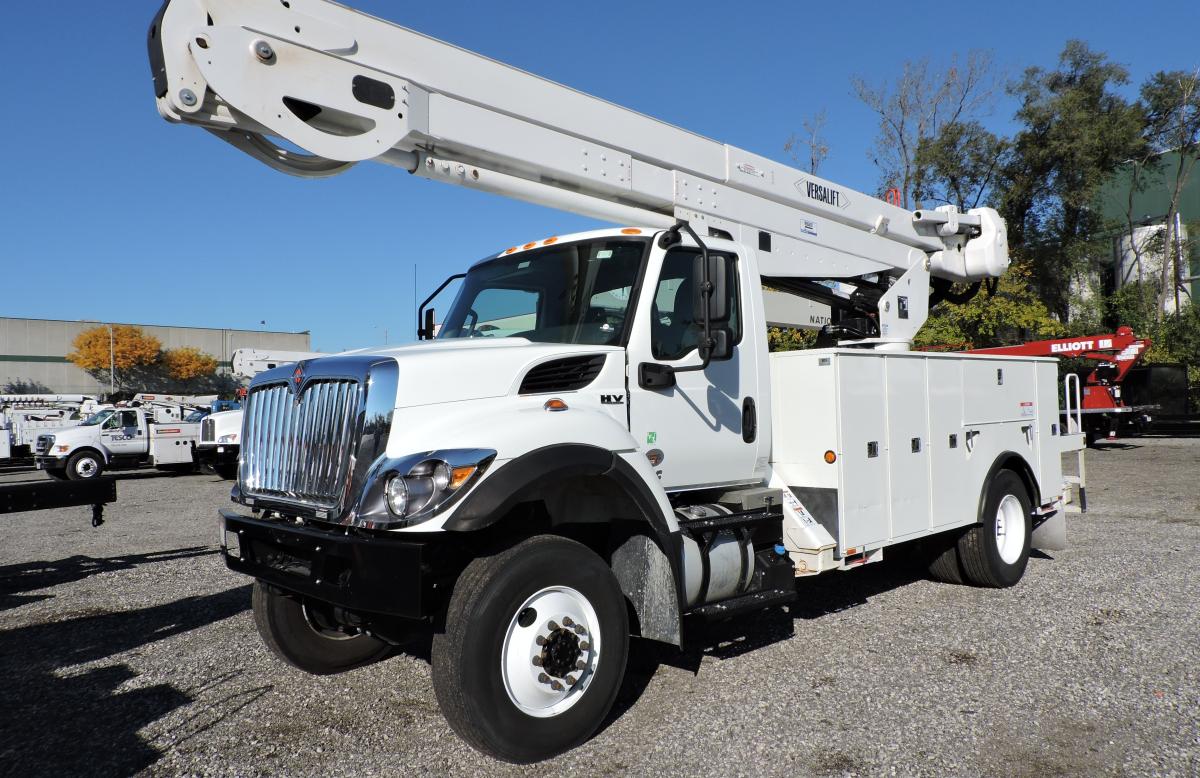 Versalift VN-555-MHI Bucket Truck, 2022 International HV607 | Runnion ...