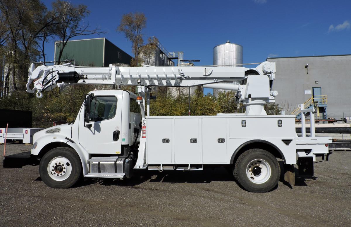 Altec DM47B-TR, 2015 Freightliner M2-106 4x2 | Runnion Equipment Company